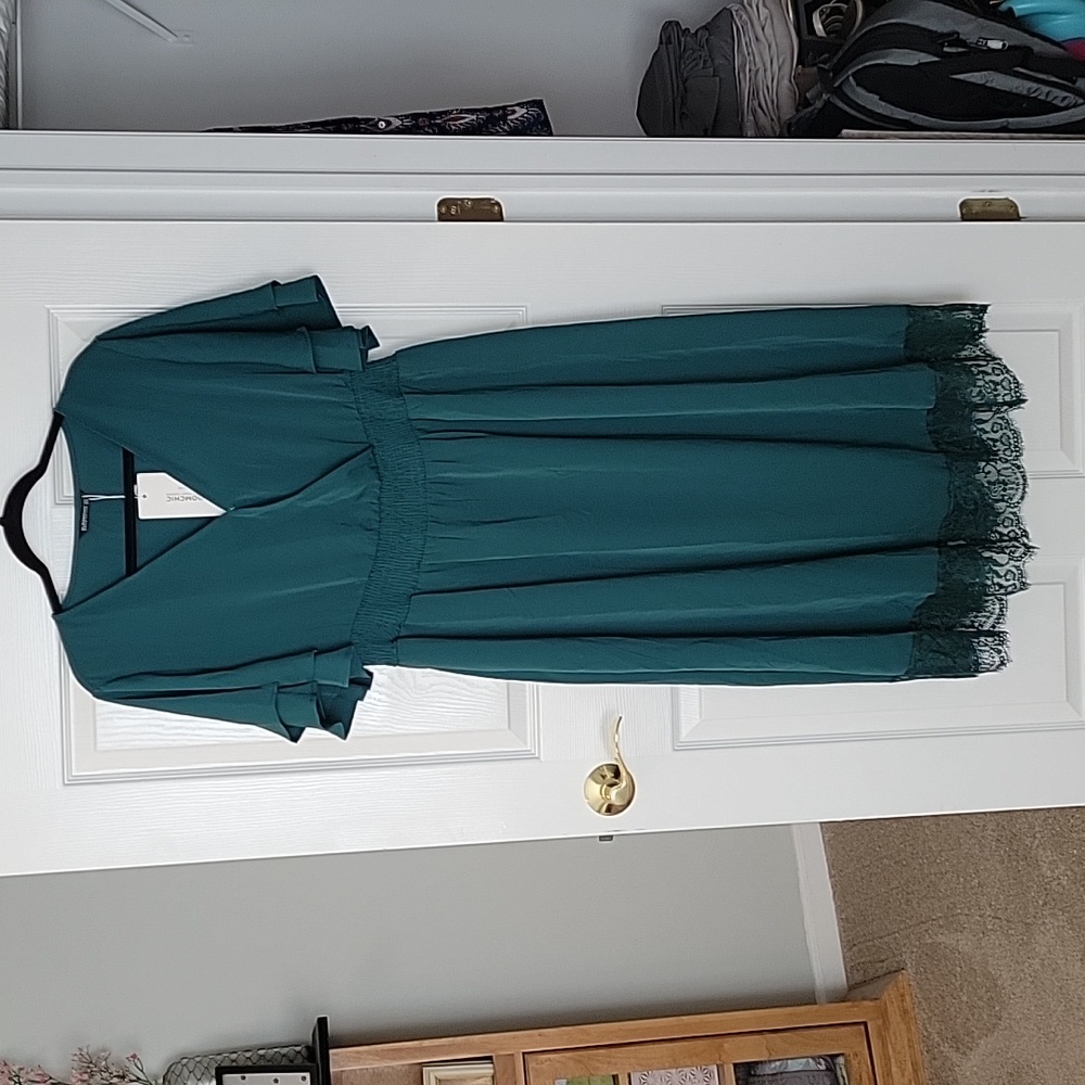 NWT Emerald Green Lace Bottom Dress BloomChic 14/16 1X